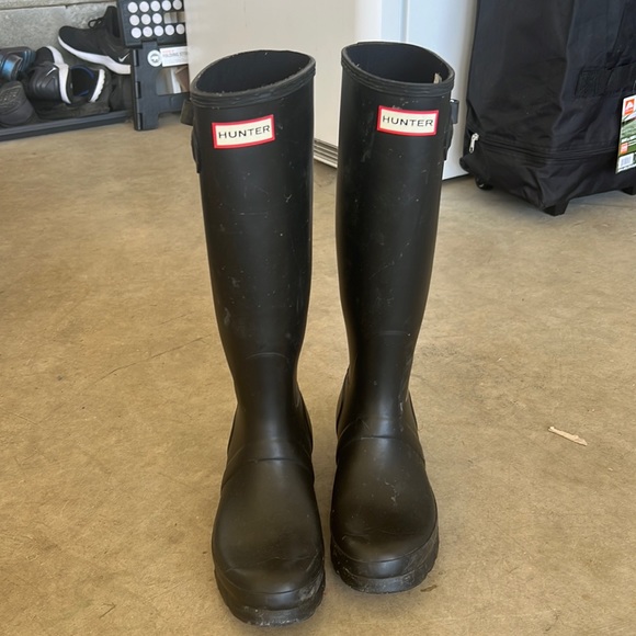 Matte Black Hunter Boots - Size 7 - Picture 1 of 12